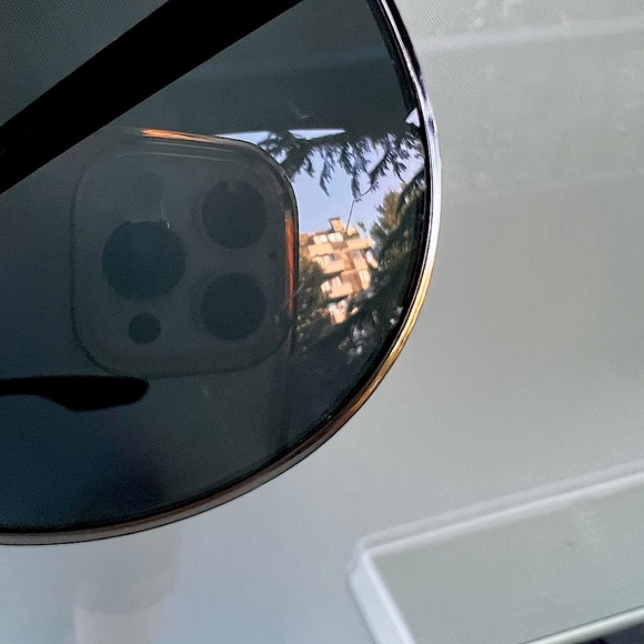 Prada Men sunglasses - Picture 2 of 3